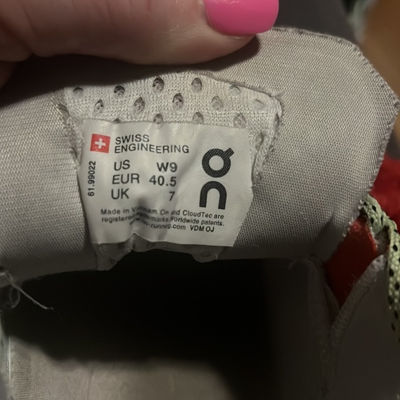 On CLOUDMONSTER Women's Running athletic Shoe Glacier Meadow US Size 9 - Picture 10 of 12